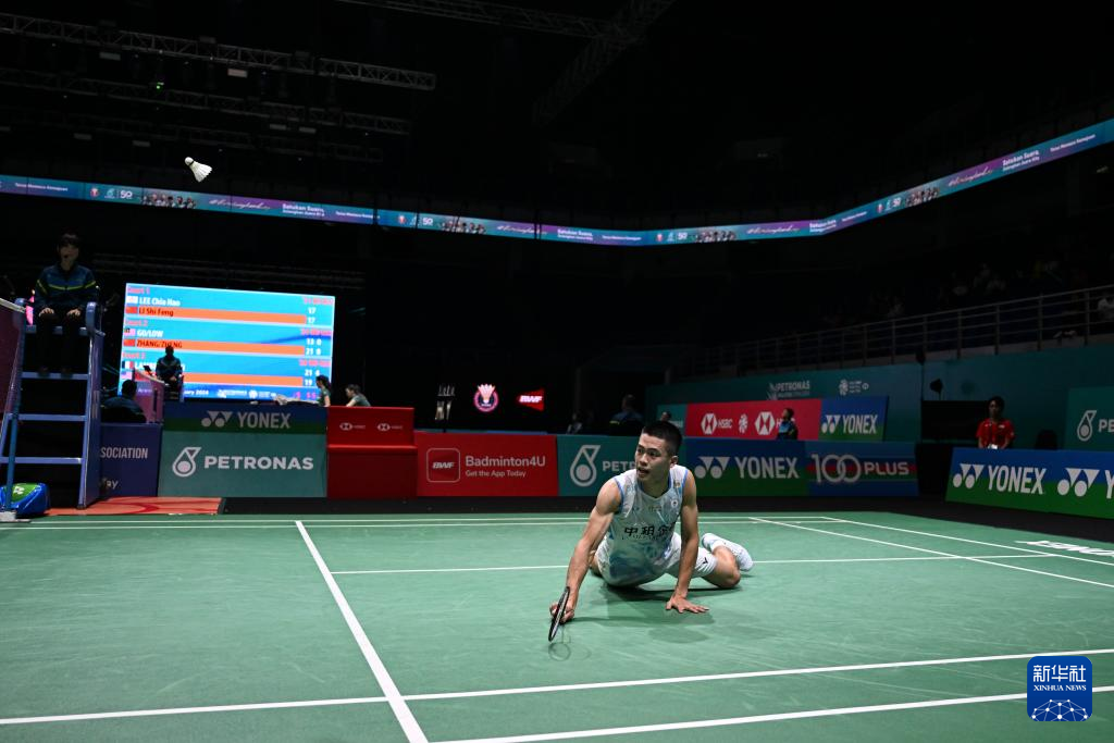 揭幕战只是 揭幕战只是