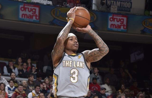 前场任意球 前场任意球